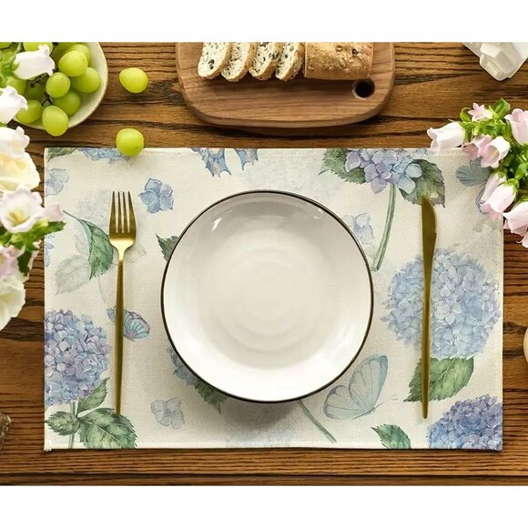 4 Piece Placemat Set 12x18in Blue Hydrangea Off White Linen Floral - Picture 2 of 2